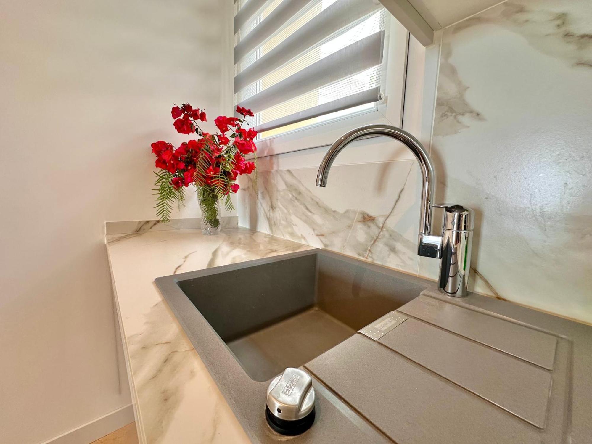 Sunshine Apartment With Sea Viev Costa Adeje  Εξωτερικό φωτογραφία